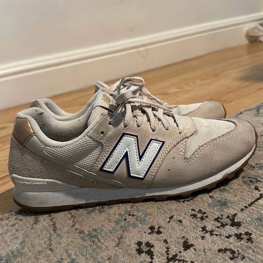 New Balance 996